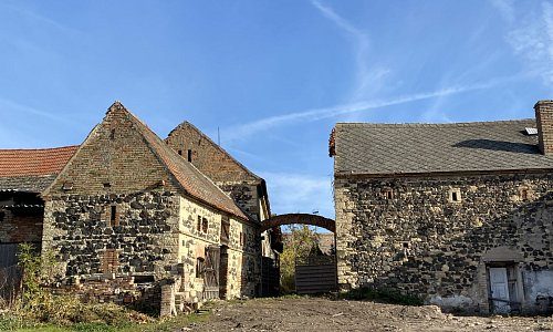Farmstead, Chraberce