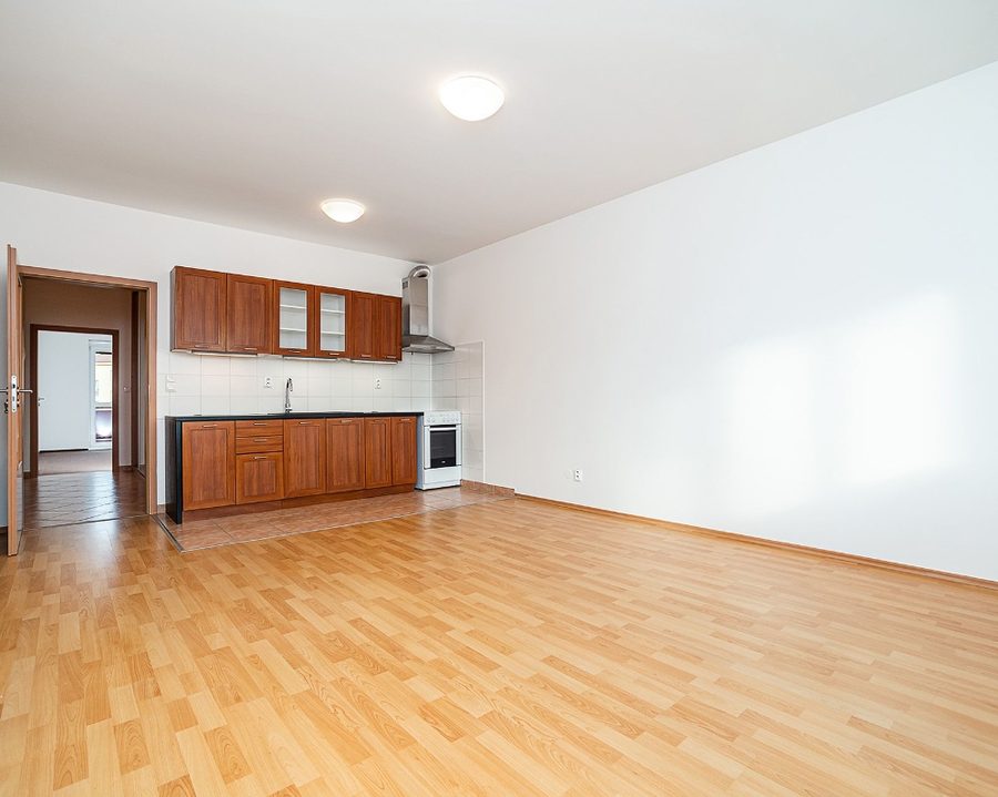 2+kk/2x balkon, Praha 10