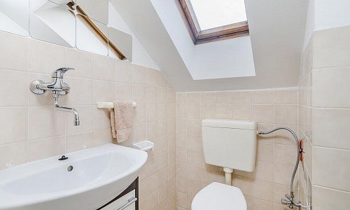Praha 6, Hostouňská