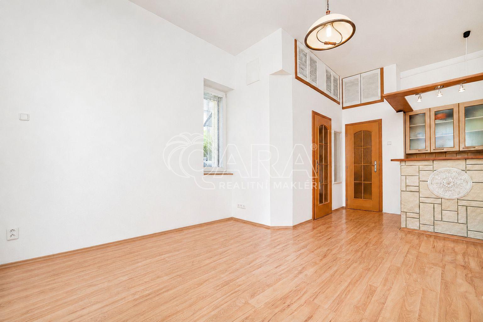 Apartment 1+kk, Prague 5, Živcových